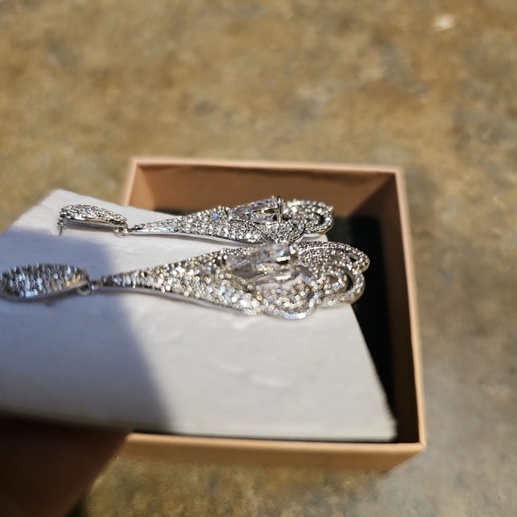 Silver Crystal Earrings and Bracelet Set - Picture 6 of 7